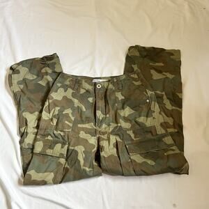 bershka green straight relaxed camouflage print high waisted cargo pants